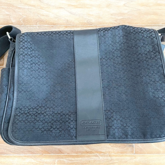 Coach SV/ Black Canvas Messenger Bag - Picture 1 of 9